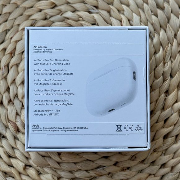 AirPods Pro (2nd Gen) with MagSafe Charging Case - Open Box - Picture 6 of 7